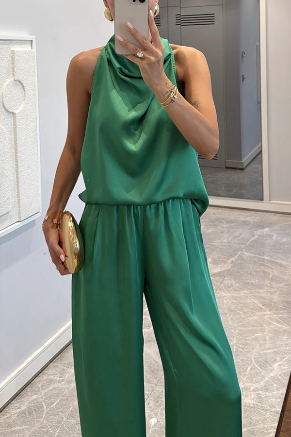 Loana - Set de bluză din satin cu guler înalt și pantaloni lejeri cu buzunare elastice Classic on You