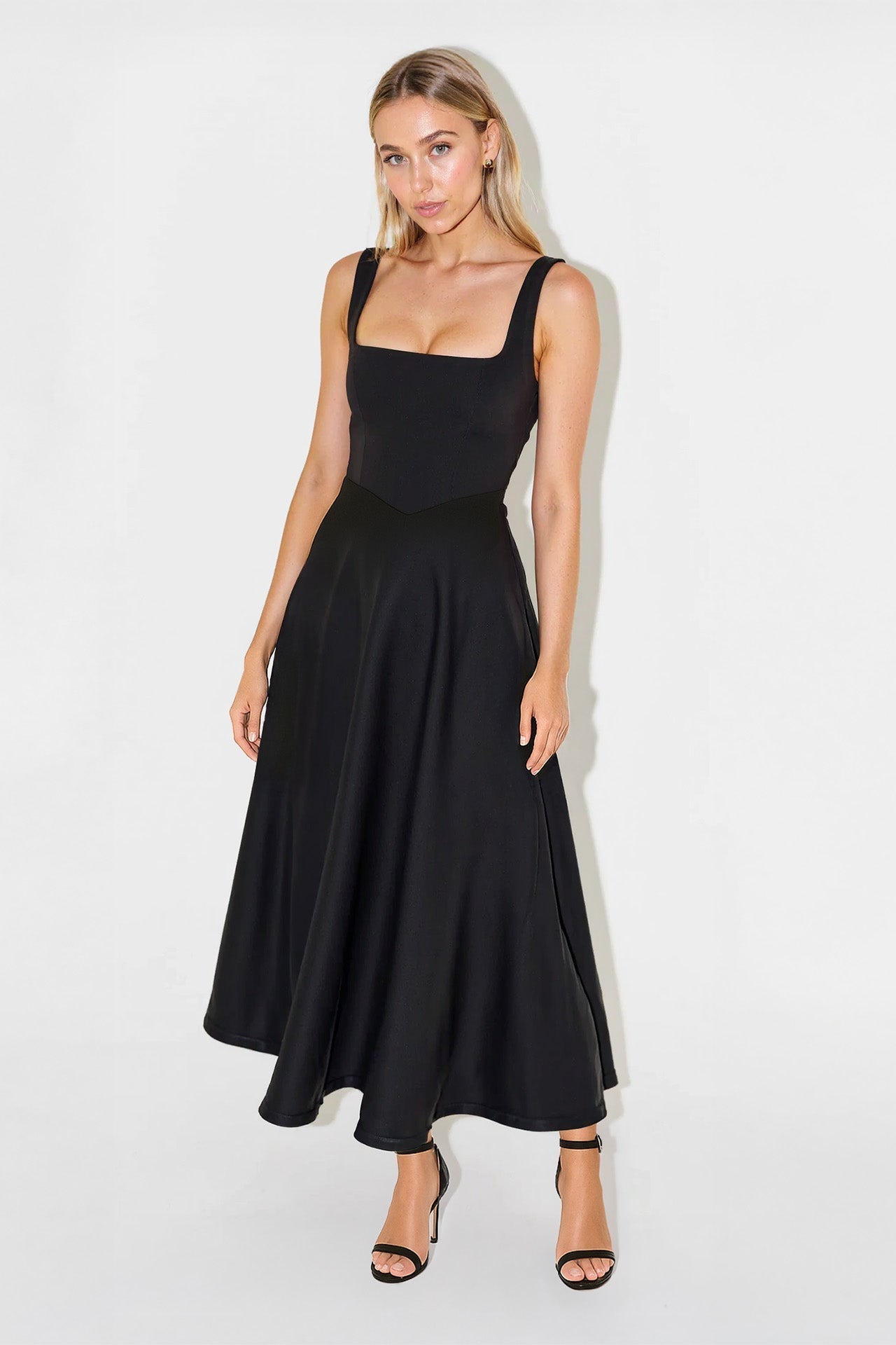 Nomi - Rochie midi cu decolteu pătrat