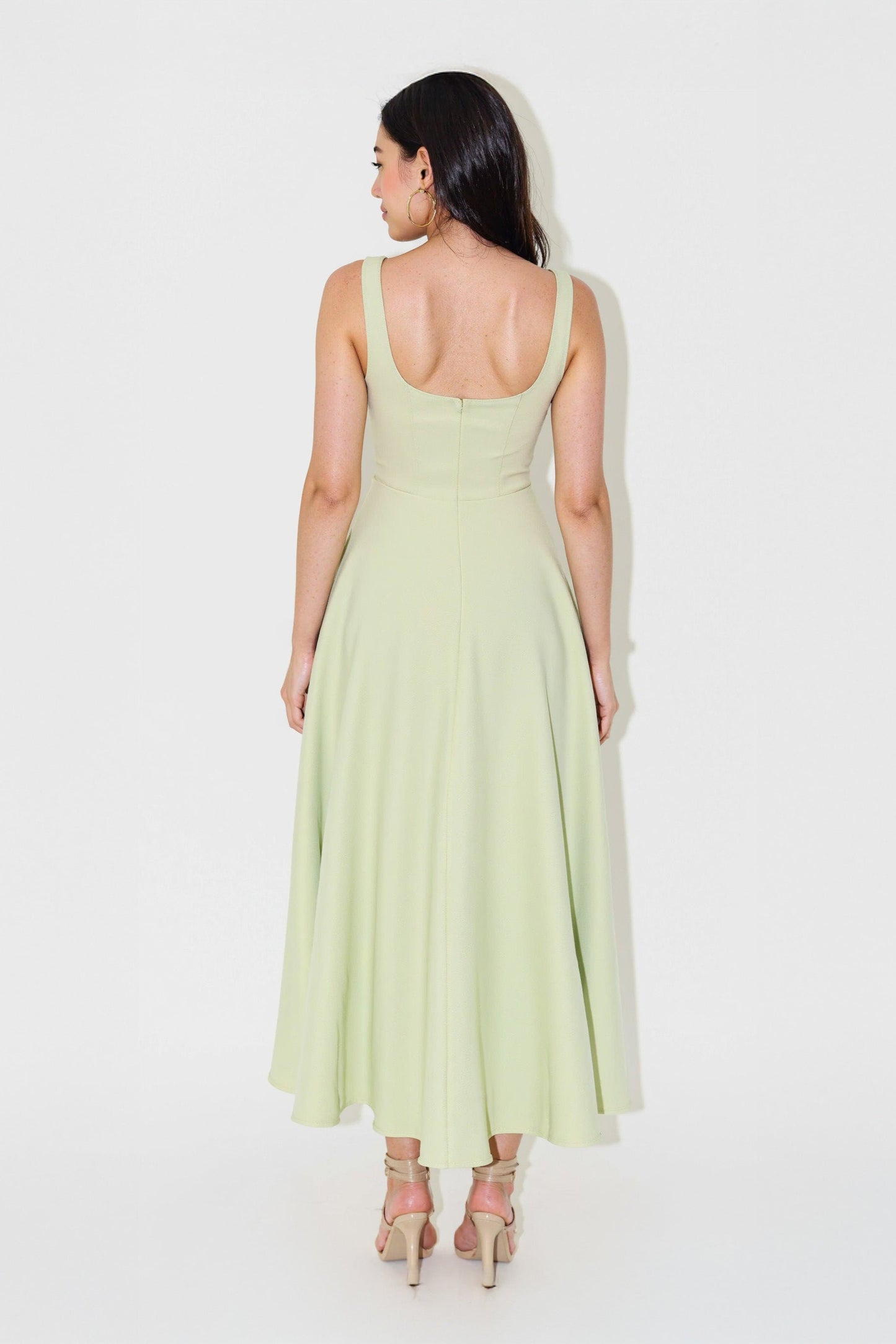Nomi - Rochie midi cu decolteu pătrat