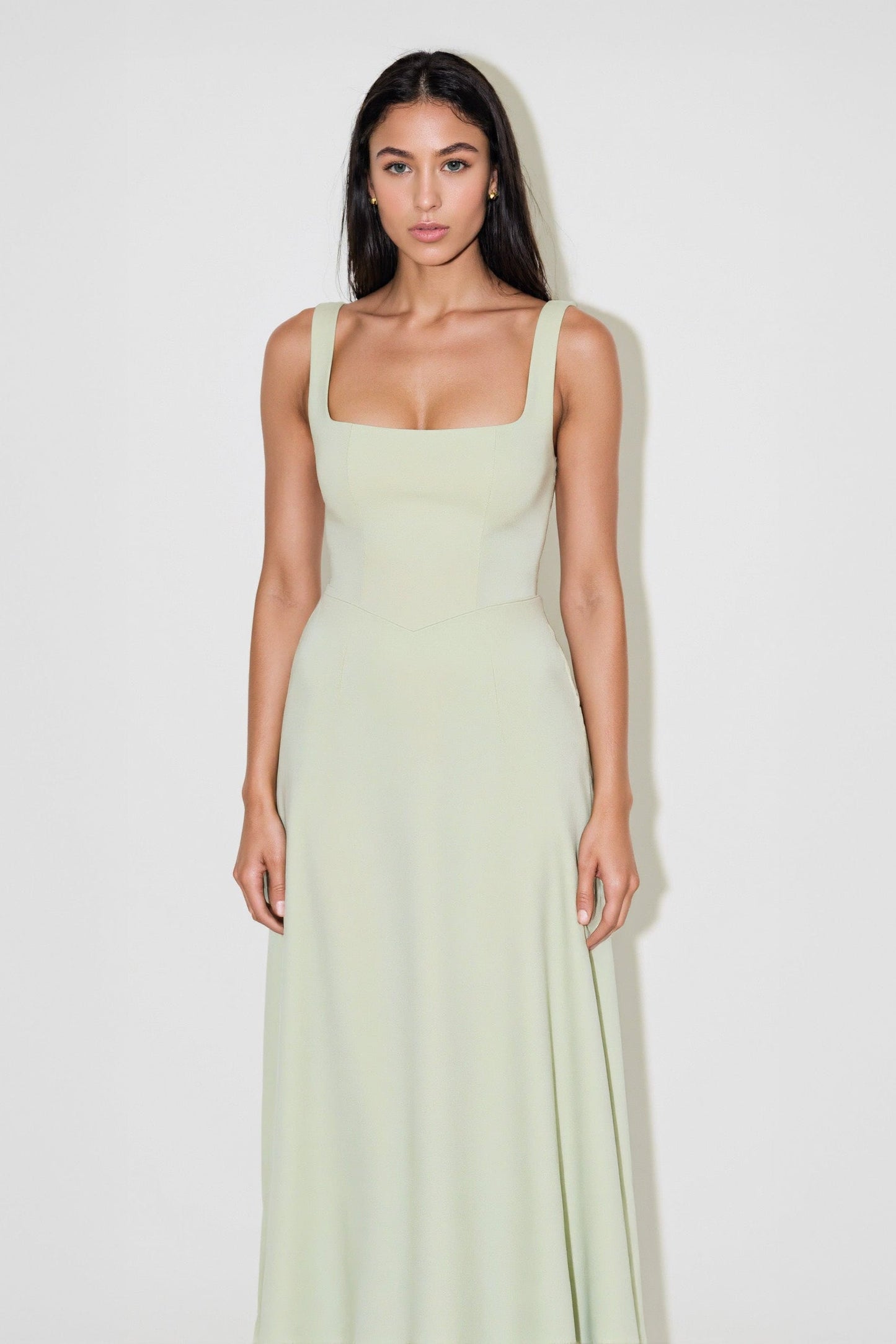 Nomi - Rochie midi cu decolteu pătrat
