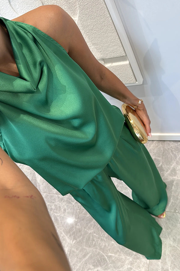 Loana - Set de bluză din satin cu guler înalt și pantaloni lejeri cu buzunare elastice Classic on You