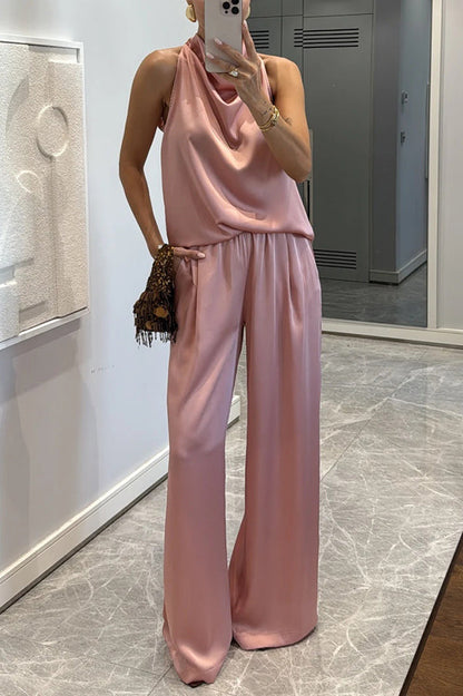 Loana - Set de bluză din satin cu guler înalt și pantaloni lejeri cu buzunare elastice Classic on You