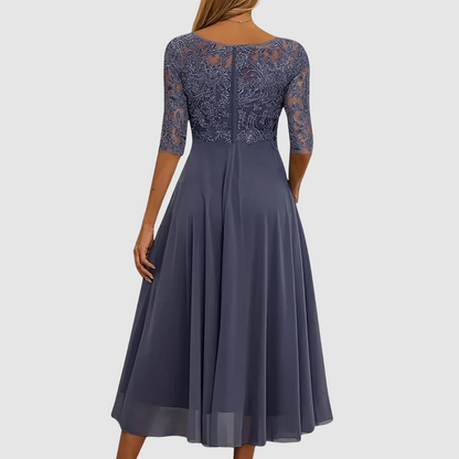 Veronica – Rochie elegantă din dantelă cu fustă fluidă