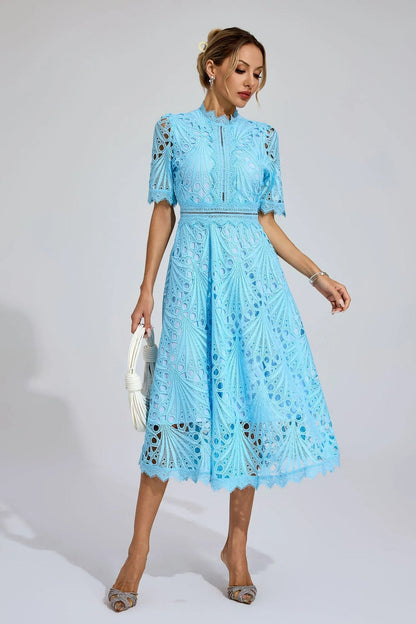 Elianne – Rochie Midi Brodată Cu Siluetă Evazată