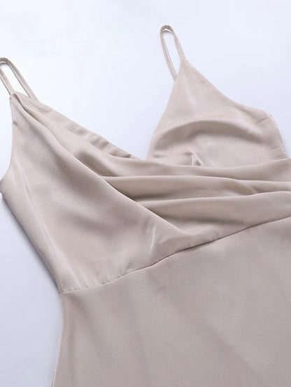 Isabelle - Rochie elegantă din satin