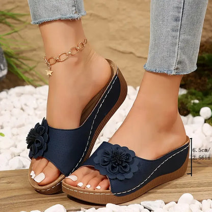 Adelina – Sandale cu platformă florală