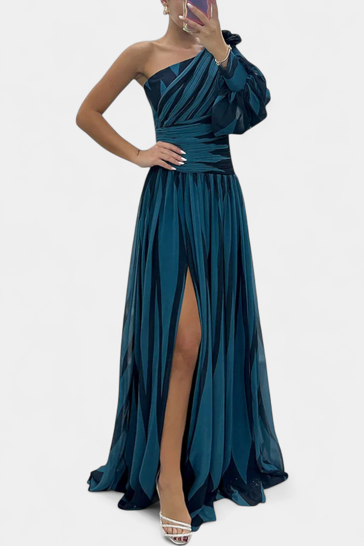 Bethania - Rochie maxi elegantă cu dungi pe un umăr