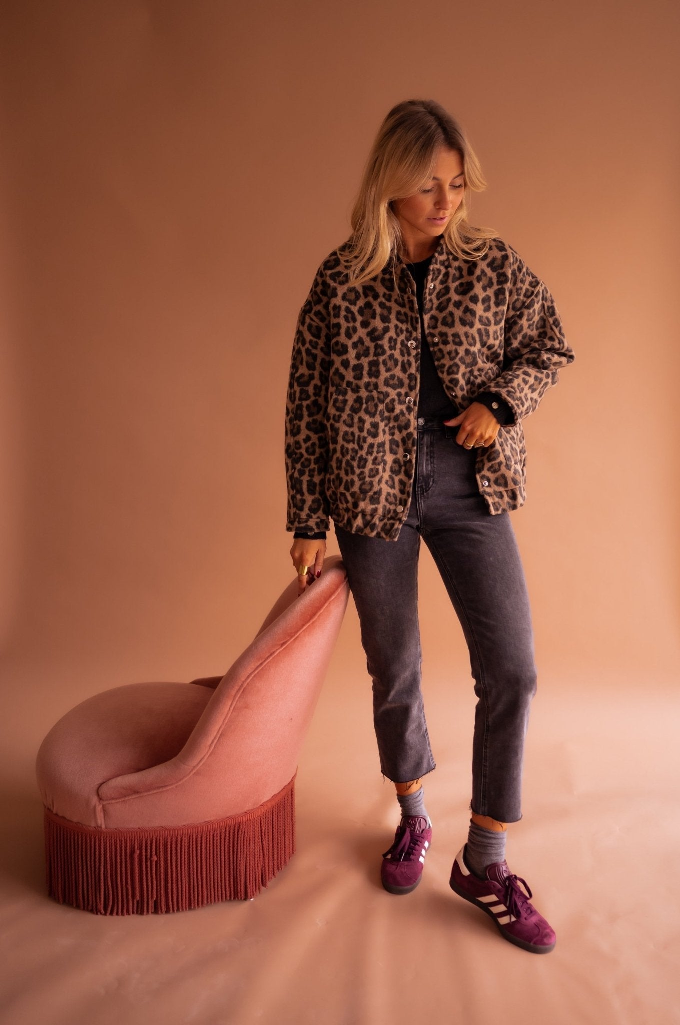 Vesta modernă Charlene – Stil și confort în fiecare zi