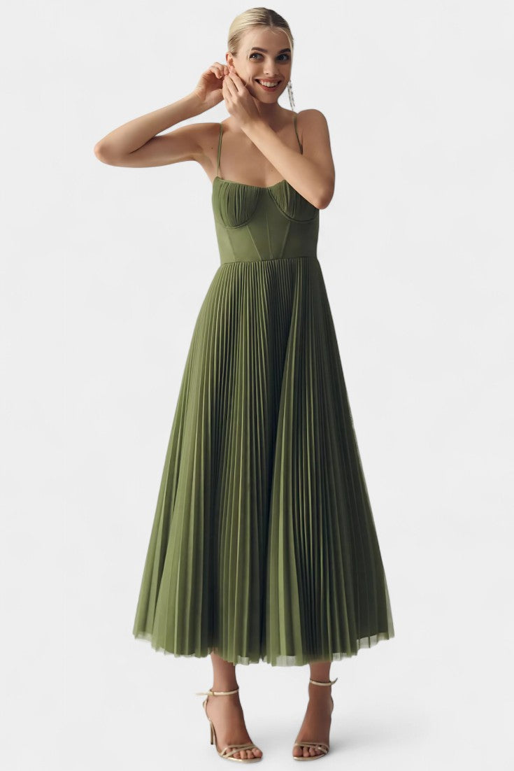 Ottilie – Rochie din șifon plisat cu corset sculptat și decolteu inimă