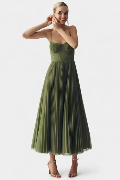 Ottilie – Rochie din șifon plisat cu corset sculptat și decolteu inimă