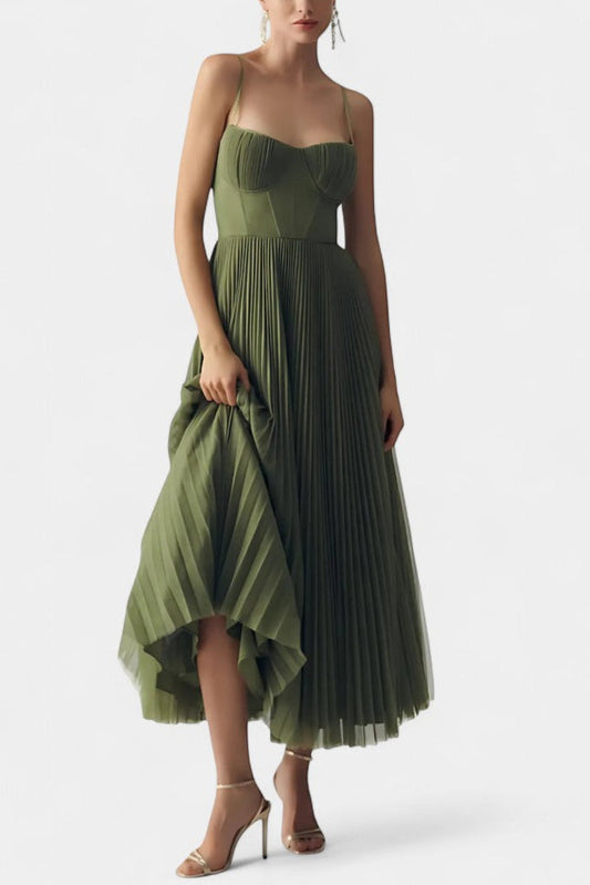 Ottilie – Rochie din șifon plisat cu corset sculptat și decolteu inimă